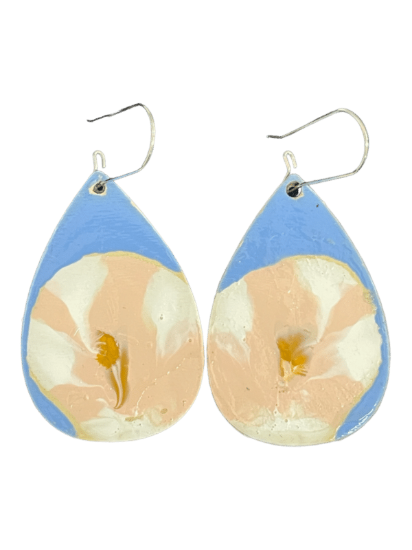 Super cute, hand painted earrings by Australian artist Dinah Lindon featuring her recognisable, Australian bush inspired palette. Light on the ears, hand painted wood with stainless hooks.